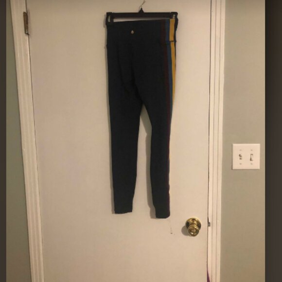 Spiritual Gangster Side Stripe Leggings Sz XS - Picture 3 of 3